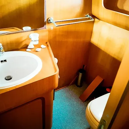 Yacht Diva * Venise