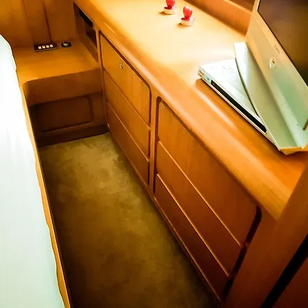 Yacht Diva *