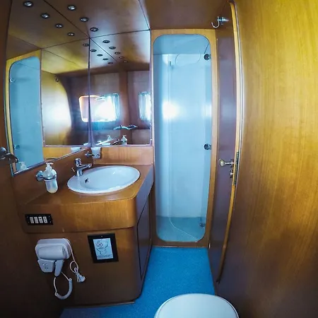 Yacht Diva Venice
