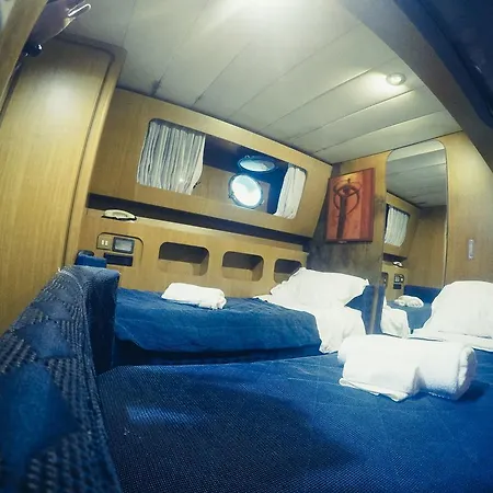 Yacht Diva Botel Venice